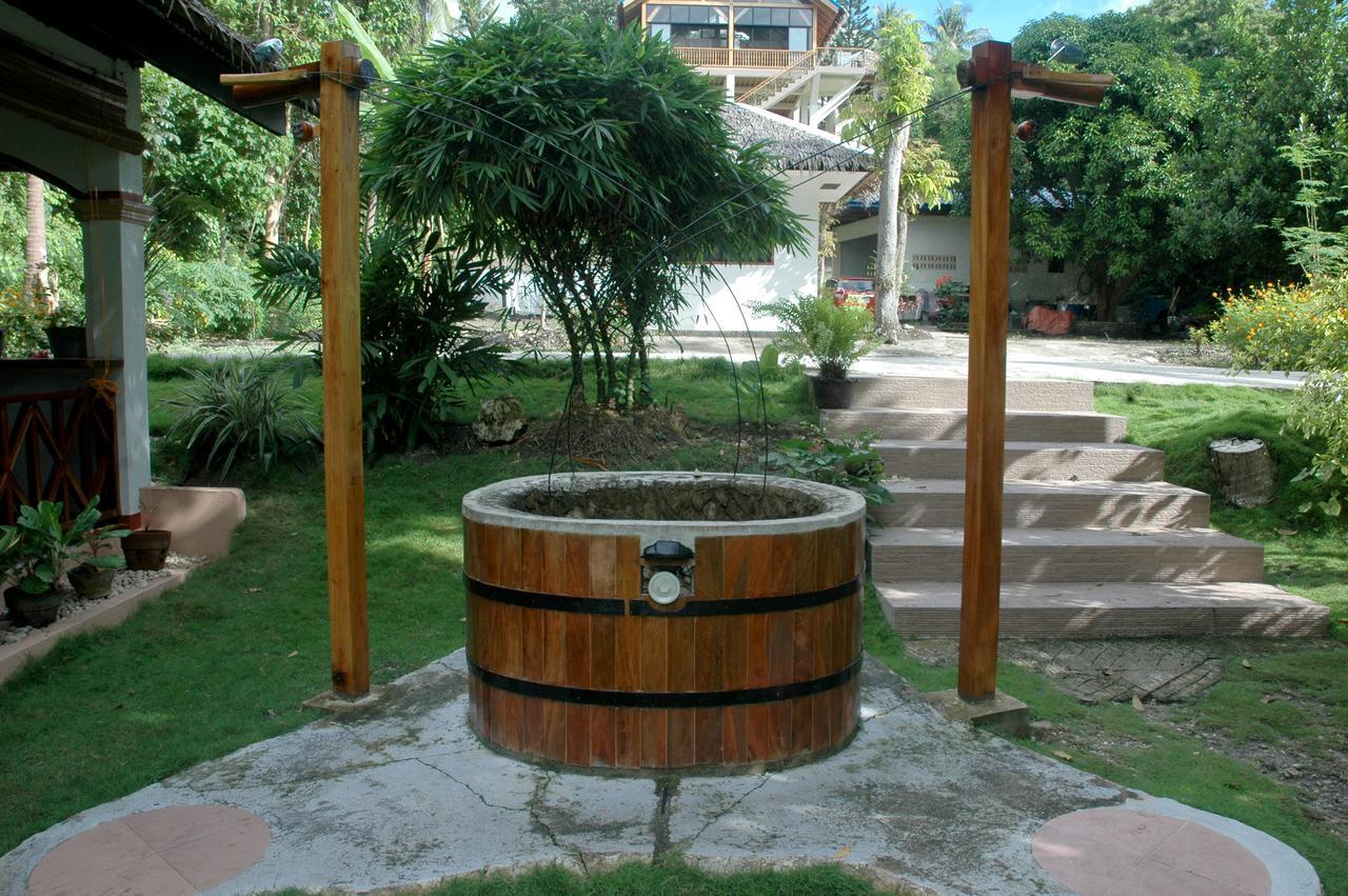 Neptune Diving Resort Santander Kültér fotó